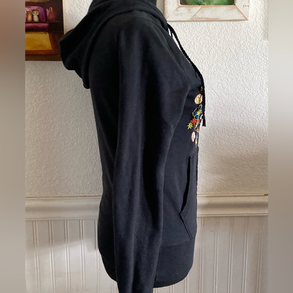 Lucky Brand Embroidered Black Zip-up Hoodie with Peace Symbol XS - Picture 6 of 8